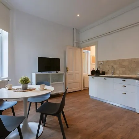 #Hidden Central Nest With Ac & Terrace *