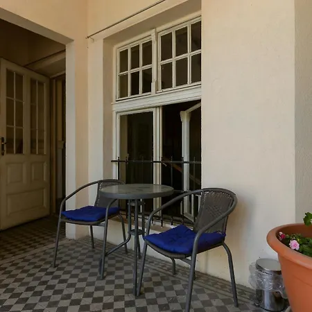 #hidden Nest With Terrace *